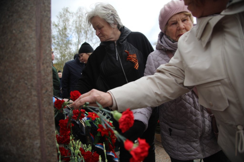 Новости политики сегодня: В Верхней Пышме масштабно и людно отмечают День Победы