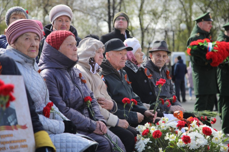 Новости политики сегодня: В Верхней Пышме масштабно и людно отмечают День Победы