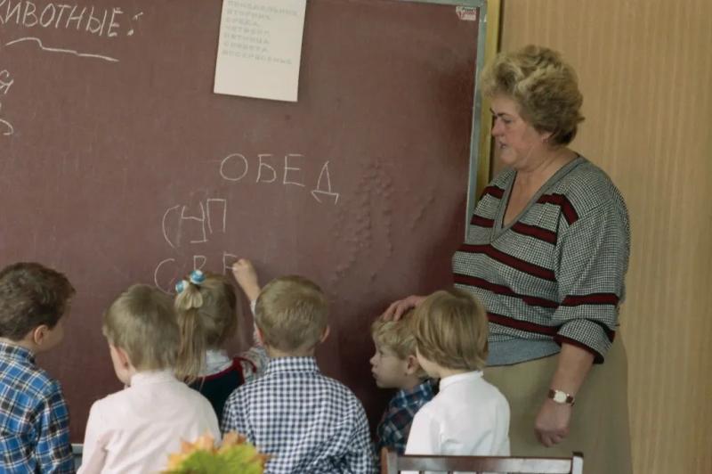 «Только правой рукой!»: Почему в СССР переучивали левшей